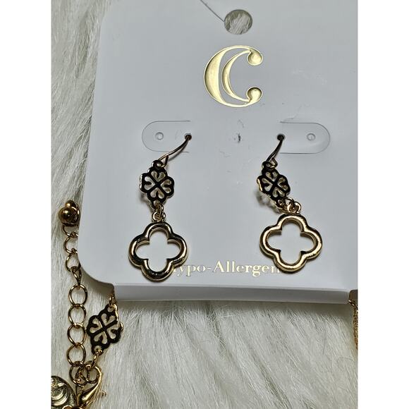 NWT Women's Gold-Tone Clover Snowflakes Earrings Necklace Set - Picture 6 of 8